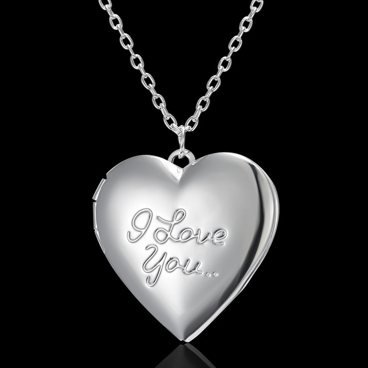 Carved Design Love Necklace Personalized Heart-shaped Photo Frame Pendant Necklace For Women Family Jewelry For Valentine&